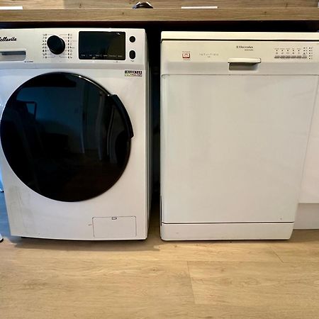 La badine Aparthotel Hyeres Bagian luar foto